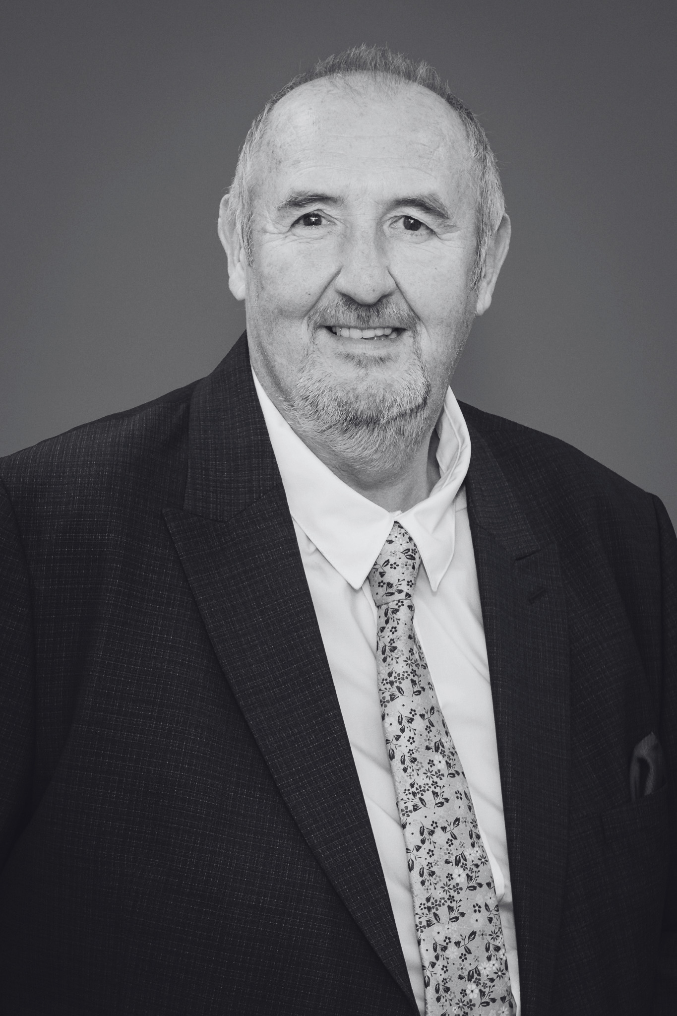 innovationphotography-headshots-commercial-photographer-sturgess-mortgage-solutions-swansea-7_d855967---edited